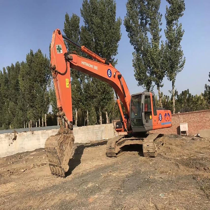 Vente à chaud Hitachi Original Usé Hitachi 230 En bon état Excavateur Zx230 Machine de seconde main