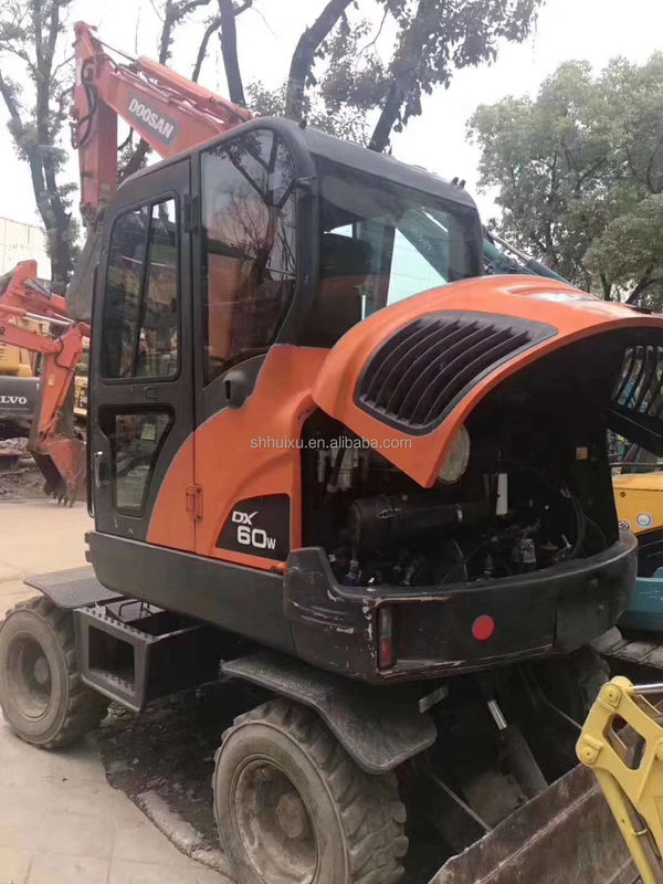 excellente performance pour Doosan 60w utilisée excavateur à roues de seconde main excavateur à roues doosan DX60W