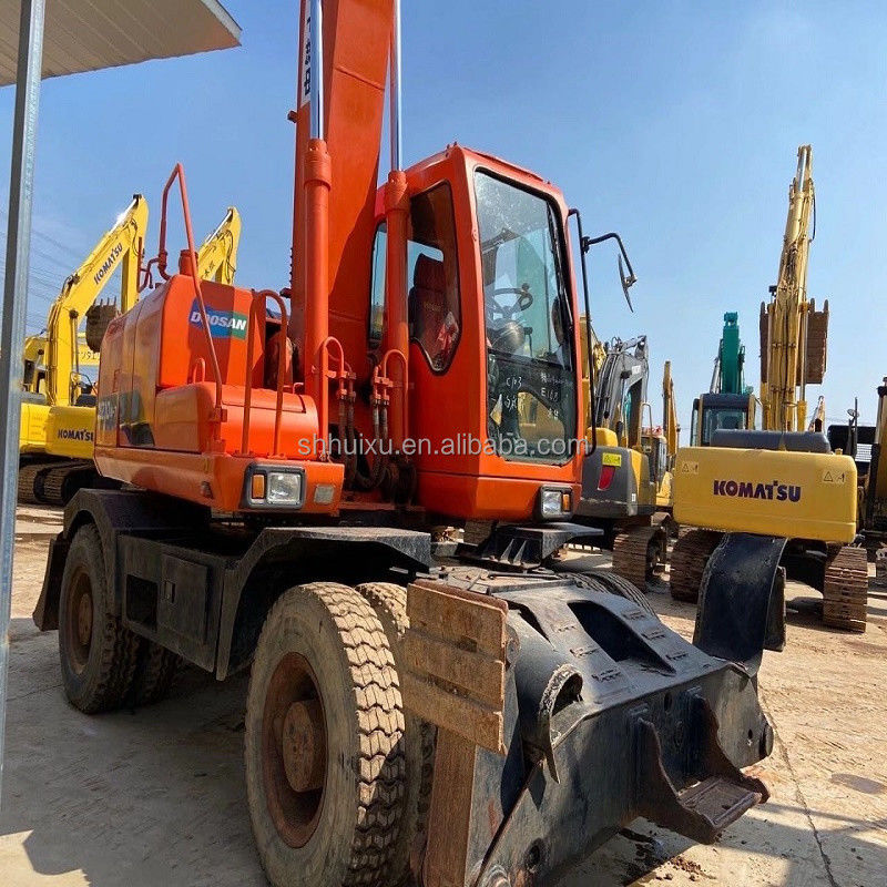 Excavateur DOOSAN de seconde main de qualité 210W à bas prix à vendre/Excavateur hydraulique à rampe Doosan 210W