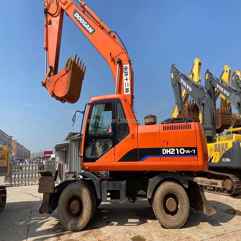 Excavateur DOOSAN de seconde main de qualité 210W à bas prix à vendre/Excavateur hydraulique à rampe Doosan 210W