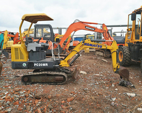 une excavatrice komatsu utilisée de 5 tonnes/3 tonnes/2 tonnes/1 tonne en bon état
