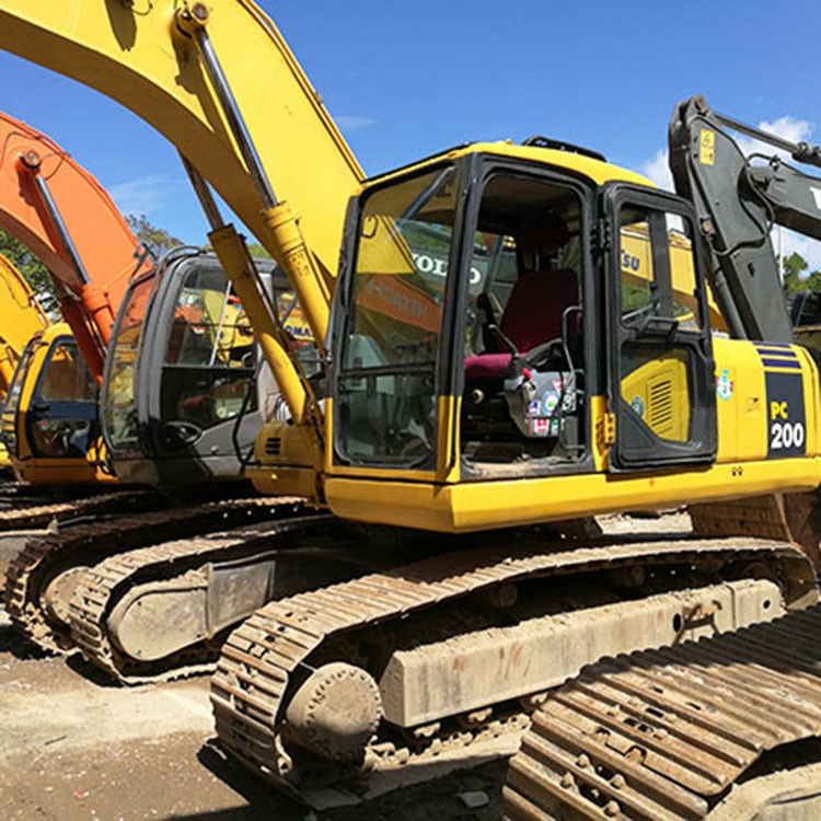 Excavatrice à rampe utilisée / Excavatrice à rampe originale Komatsu PC 200, PC200 Komatsu bon marché