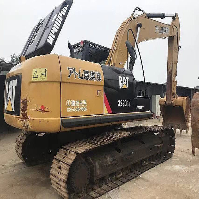 Vente de machines CAT323 en bon état, bon prix