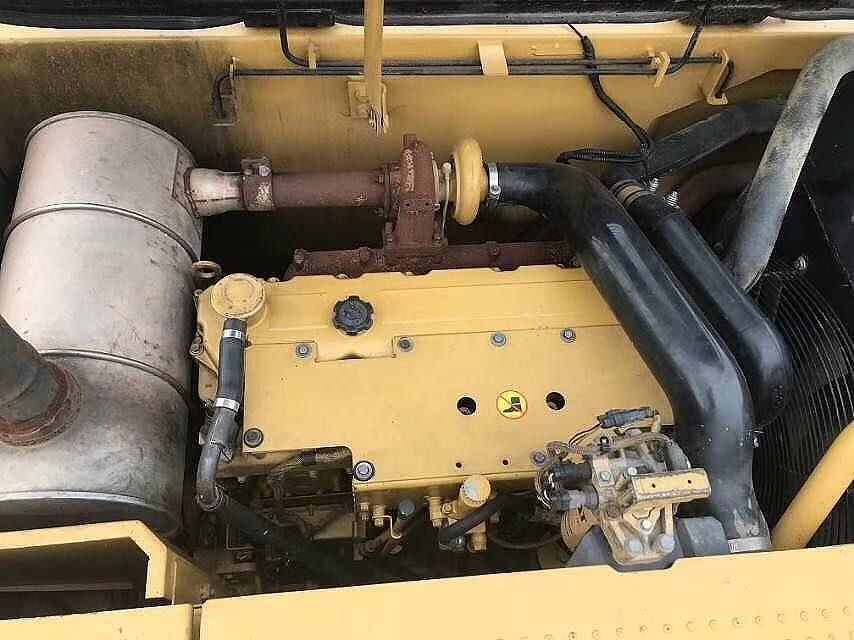 Vente de machines CAT323 en bon état, bon prix