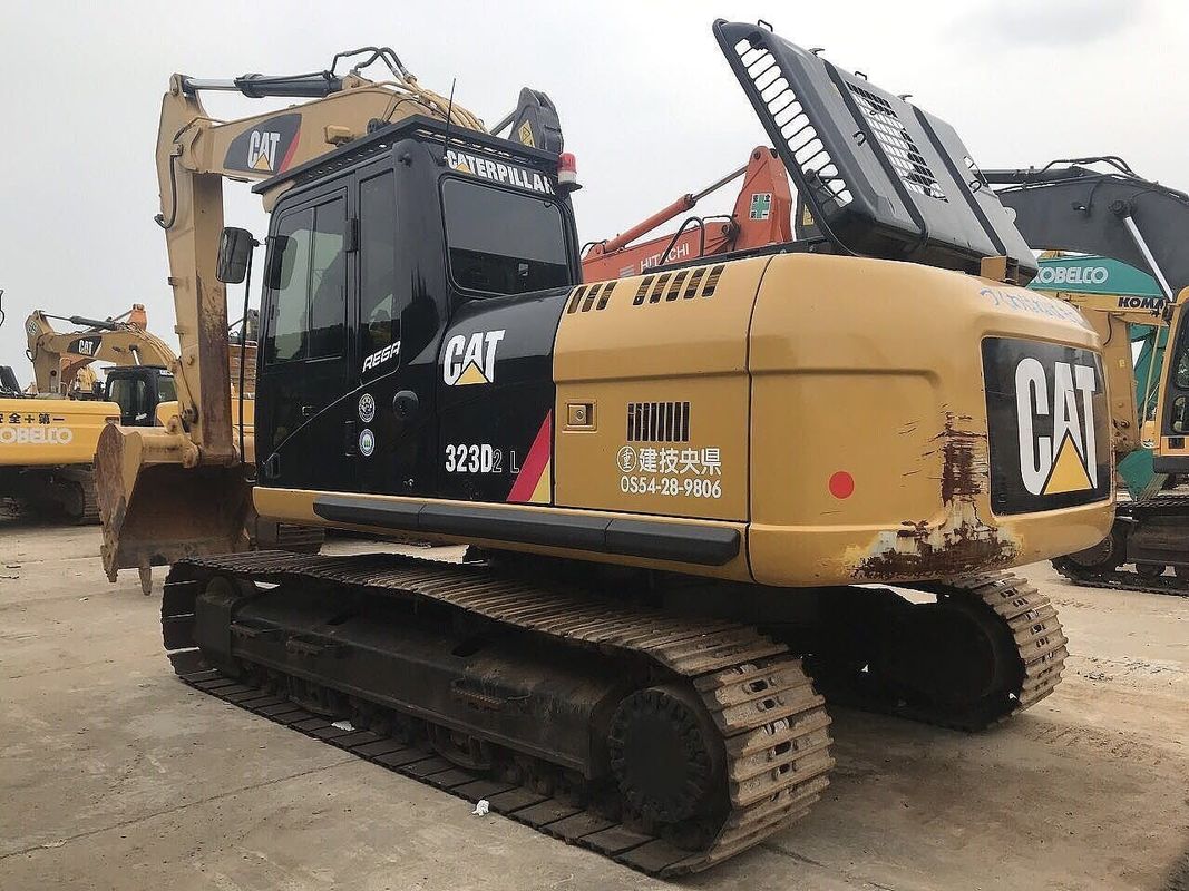 Vente de machines CAT323 en bon état, bon prix