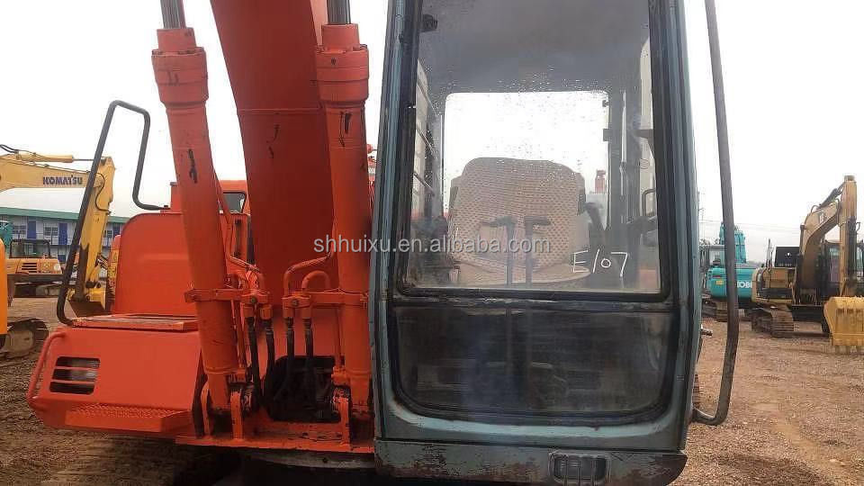 Vente à chaud d'une excavatrice d'occasion Hitachi EX120 à vendre une excavatrice d'occasion en bon état.