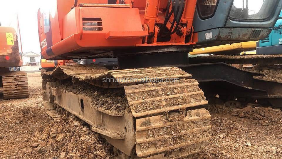 Vente à chaud d'une excavatrice d'occasion Hitachi EX120 à vendre une excavatrice d'occasion en bon état.