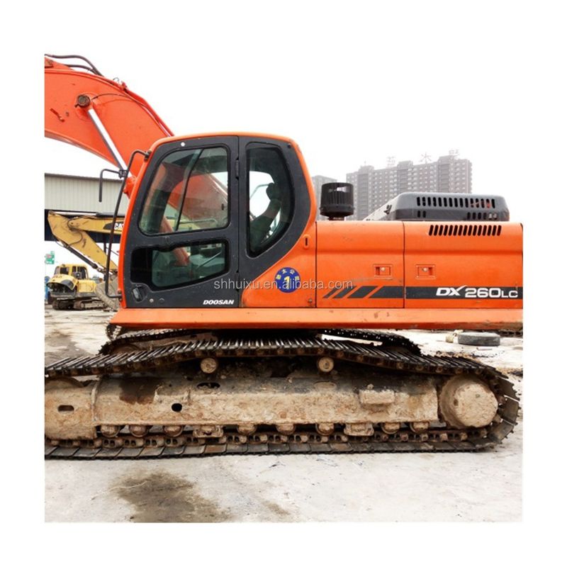 Vente à chaud de Doosan Excellente qualité Excavateur hydraulique à rampe de seconde main DOOSAN DX260 Corée origine/machine de creusement d'occasion meilleure vente bon prix