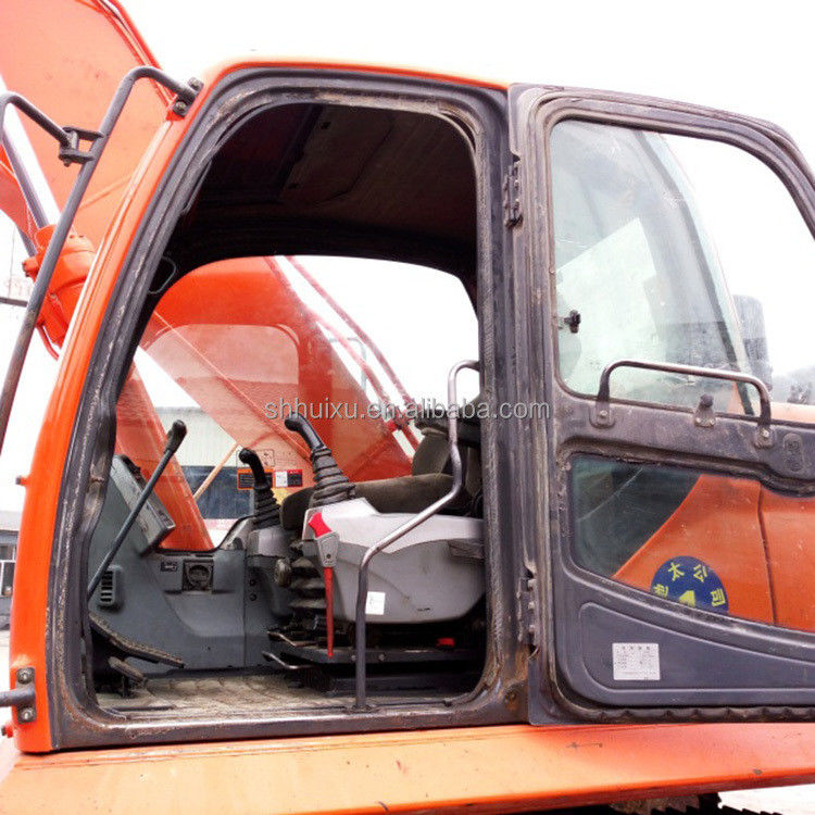 Vente à chaud de Doosan Excellente qualité Excavateur hydraulique à rampe de seconde main DOOSAN DX260 Corée origine/machine de creusement d'occasion meilleure vente bon prix