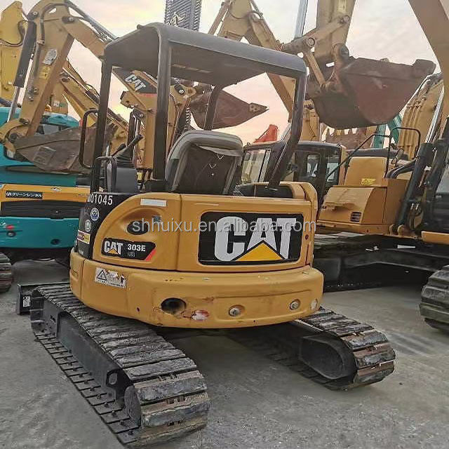Une bonne qualité d'occasion Mini excavateur à rampe utilisée CAT303E 3T Machine de creusement de chenille utilisée chenille en stock