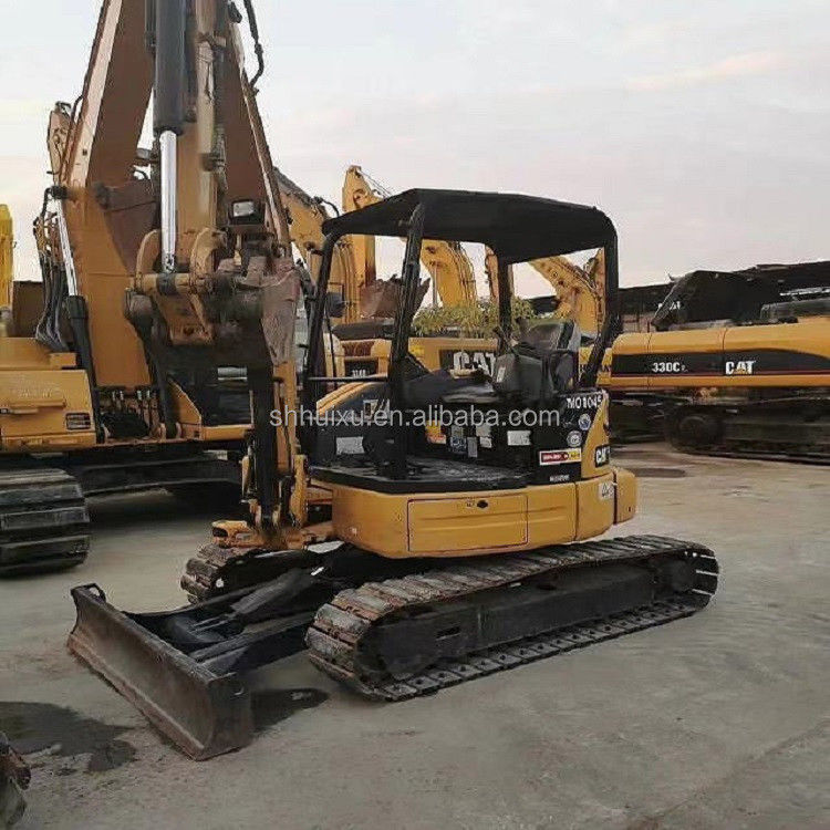 Une bonne qualité d'occasion Mini excavateur à rampe utilisée CAT303E 3T Machine de creusement de chenille utilisée chenille en stock
