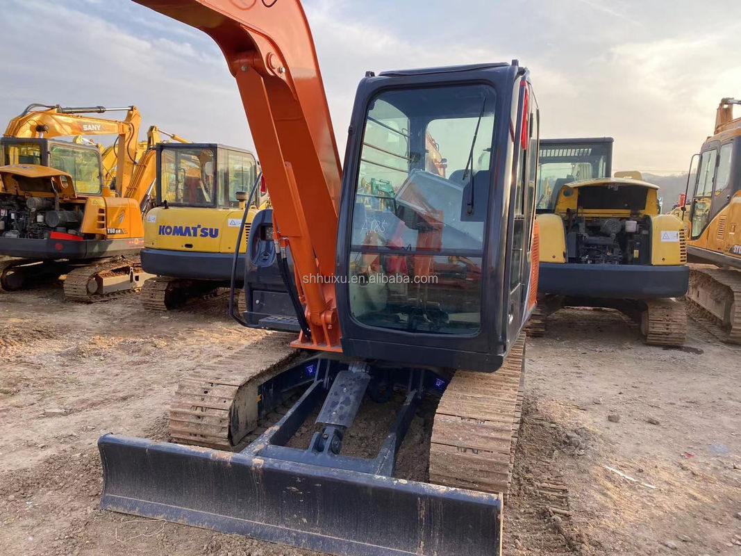 Hitachi en stock utilisé Hitachi mini excavatrice zx60 Japon année 2019/de seconde main Petite excavatrice à rampe en bon état HITACHI 60