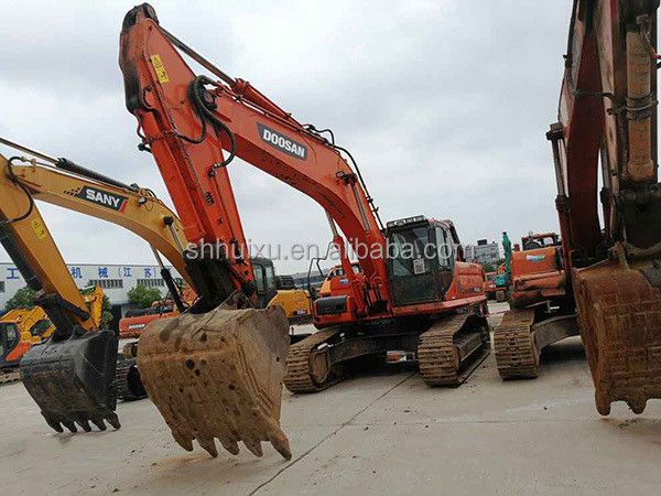 Vente à chaud de Doosan Meilleur vendeur d'occasion excavateur hydraulique à rampe DOOSAN DX380 Corée d'origine/machine de creusement d'occasion bon prix