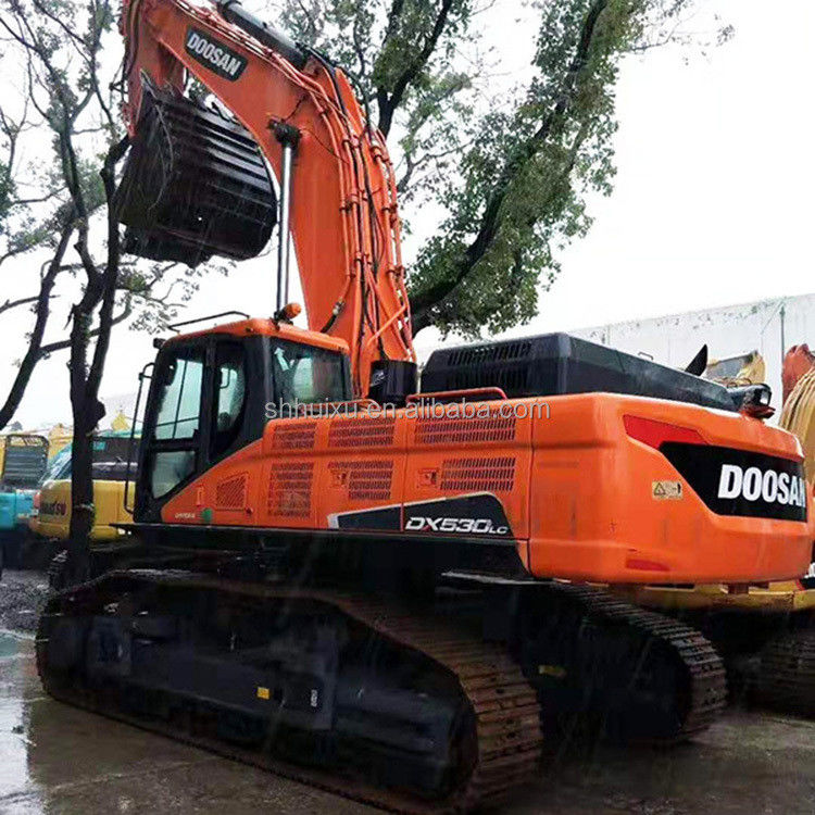 Vente à chaud de Doosan Excellente qualité d'occasion excavateur hydraulique à rampe DOOSAN DX530 origine coréenne