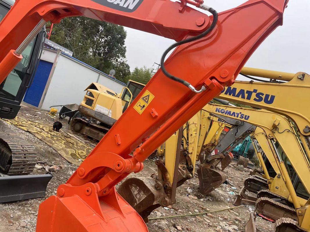 Une mini-pelée de haute qualité utilisée Doosan ZX60 machine de construction/excavatrice hydraulique à rampe de seconde main DOOSAN ZX60 origine coréenne