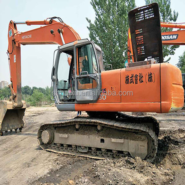 Vente à chaud HITACHI Machine de creuser japonaise HITACHI ZX230 d'occasion Excavateur à ramper en bon état