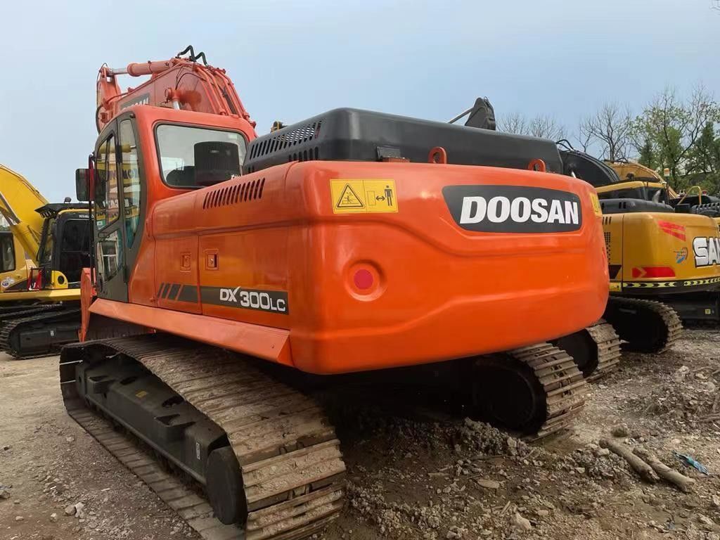Excavateur Doosan DX300LC, Doosan DX300 DH300, Doosan DX300 Japon pour la vente