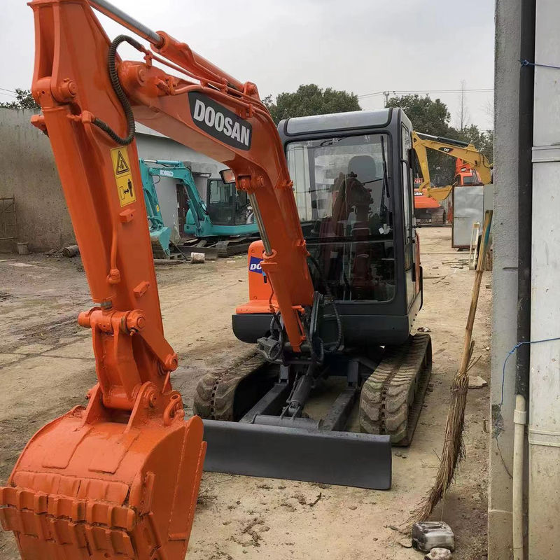 Excavateur hydraulique japonais 3 tonnes à vendre