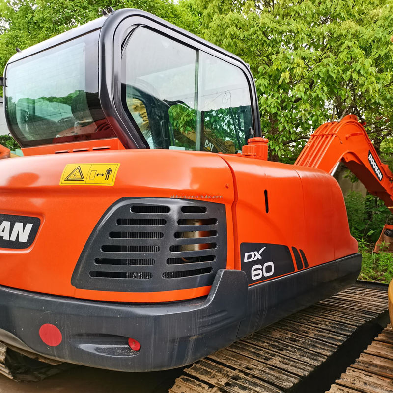 Vente à chaud de Doosan Vente à chaud de Doosan dh60-7 excavateur à rampe d'occasion mini-pelleur Doosan DX60 de haute qualité
