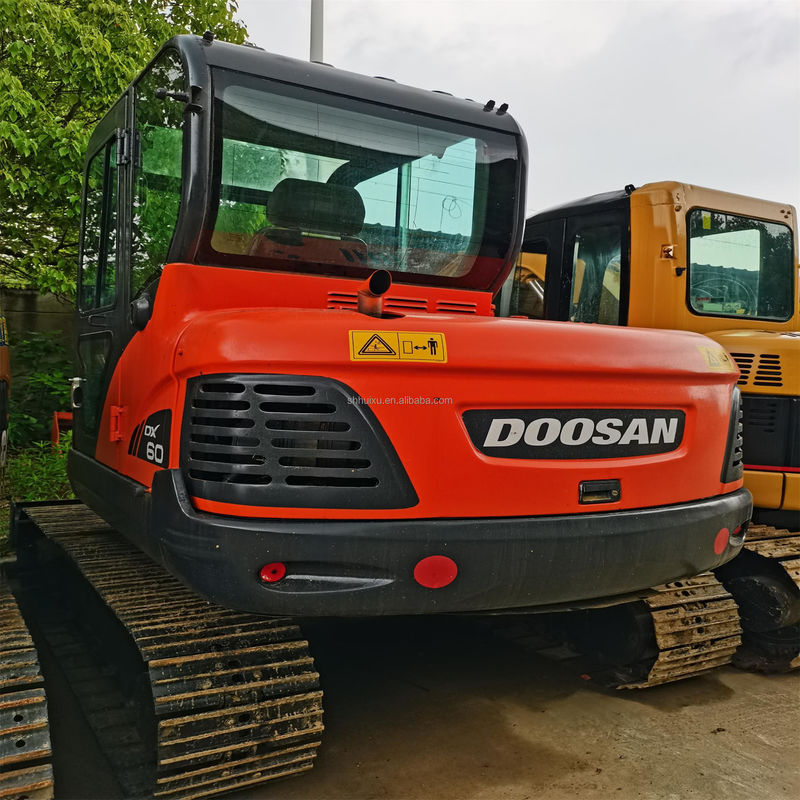 Vente à chaud de Doosan Vente à chaud de Doosan dh60-7 excavateur à rampe d'occasion mini-pelleur Doosan DX60 de haute qualité