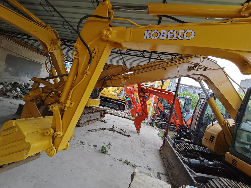 Kobelco SK200 Kobelco SK35SR excavateur hydraulique à rampe d'occasion Origine japonaise/mini-excavateur d'occasion Kobelco SK35SR Bonne qualité Prix bon marché