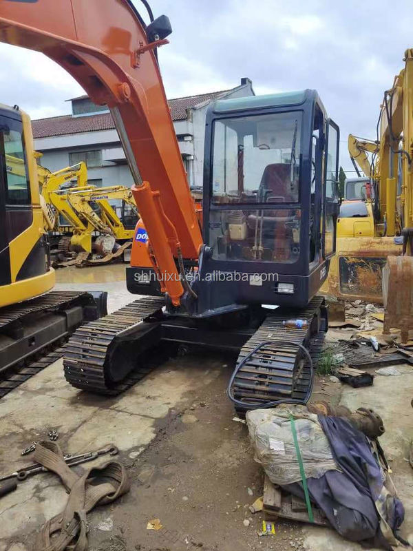 Vente à chaud de Doosan Mini excavateur utilisé Doosan ex55 Excavateur hydraulique à rampe d'occasion DOOSAN DH55 origine coréenne