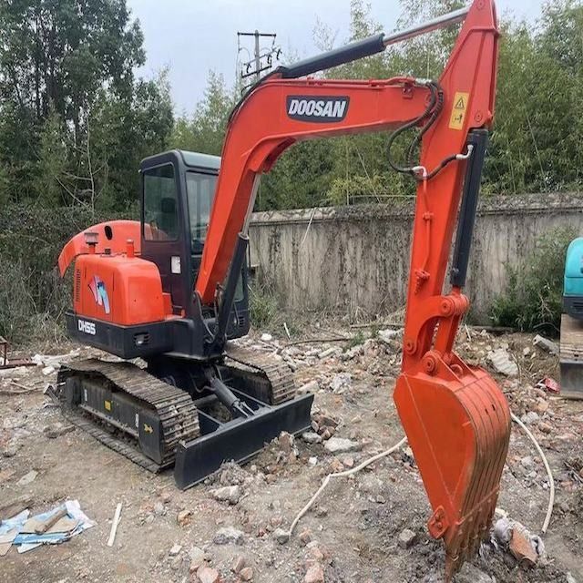 80% nouvelle excavatrice utilisée Doosan 55 excavatrice Corée Excavatrice d'occasion bon prix