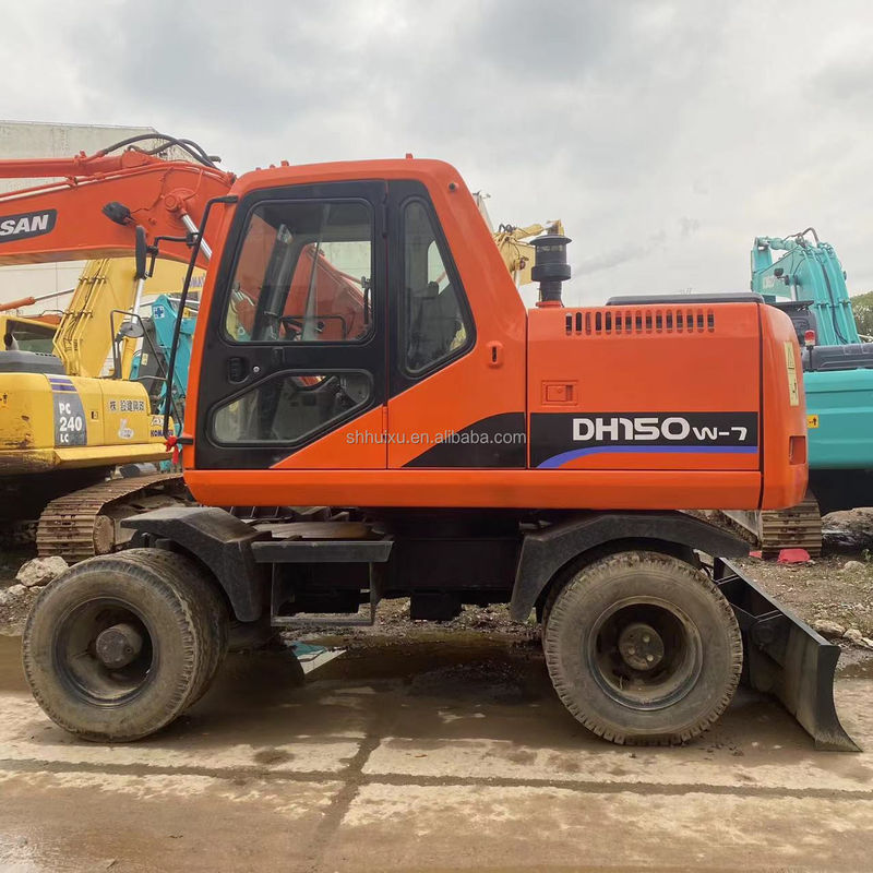 Vente à chaud de Doosan Vente à chaud d'occasion Doosan DH150 W-7 Excavateur d'occasion en bon état Excavateur à roues.