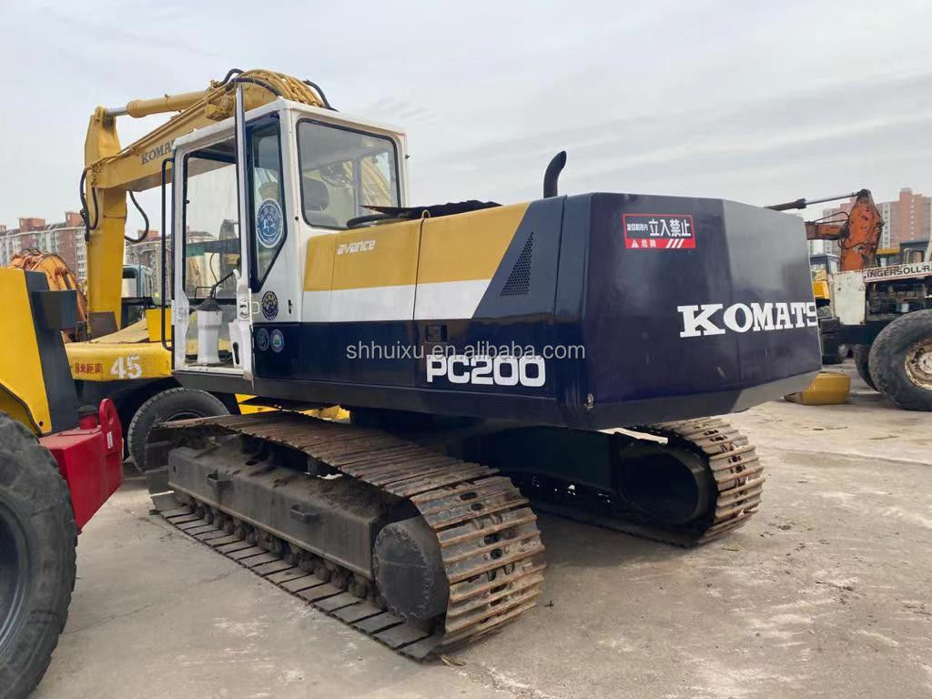 Komatsu Excavateur PC200-7 à rampe utilisée machine à creuser d'occasion d'origine japonaise à vendre