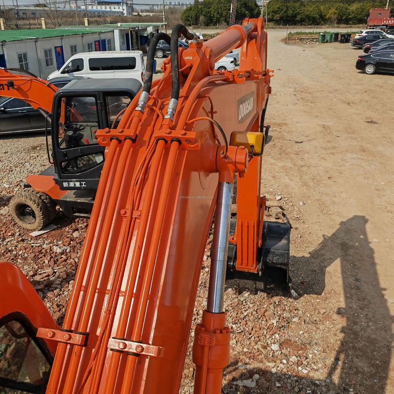 Vente à chaud de Doosan Nouveau Vente de biens d'occasion Excavatrices à roues Doosan DH150, 90 excavatrices neuves/utilisées Doosan