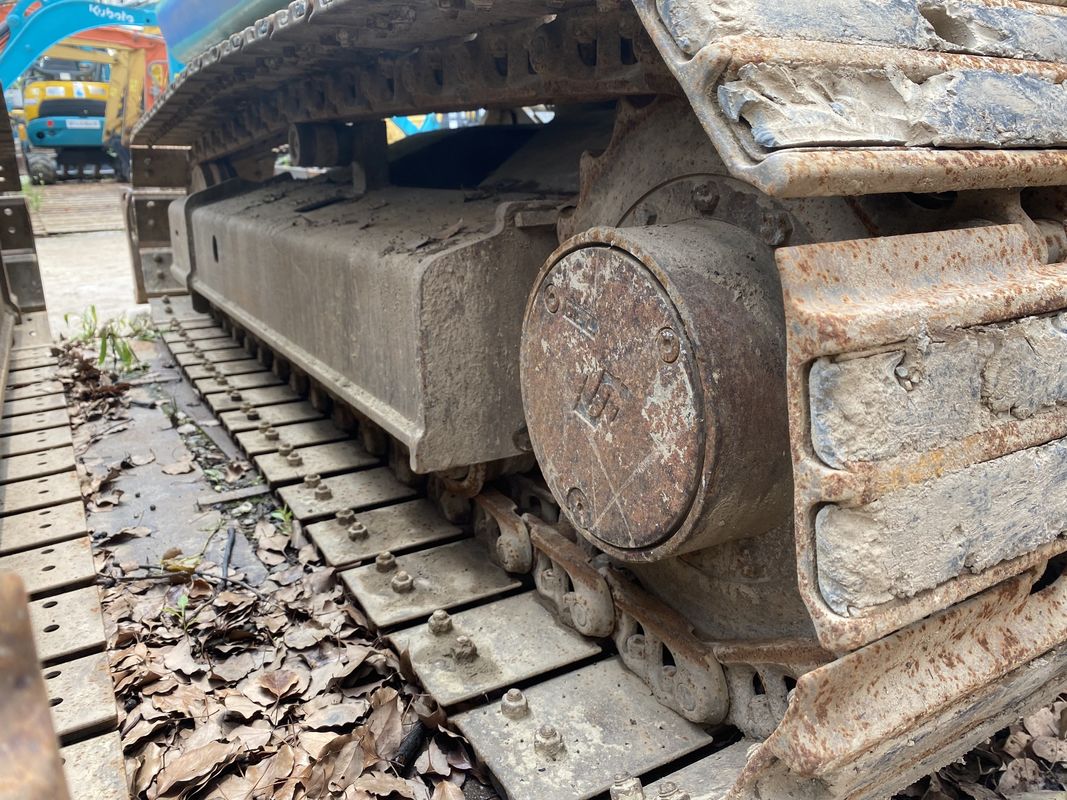 Vente d'une mini-pelée de 7 tonnes
