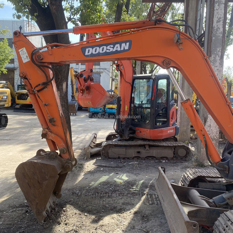 Vente à chaud de Doosan à Shanghai en gros d'excavatrice d'occasion doosan dx60 DX60-5B DX60-9C DX60R/excavatrice dx60-9c utilisée doosan