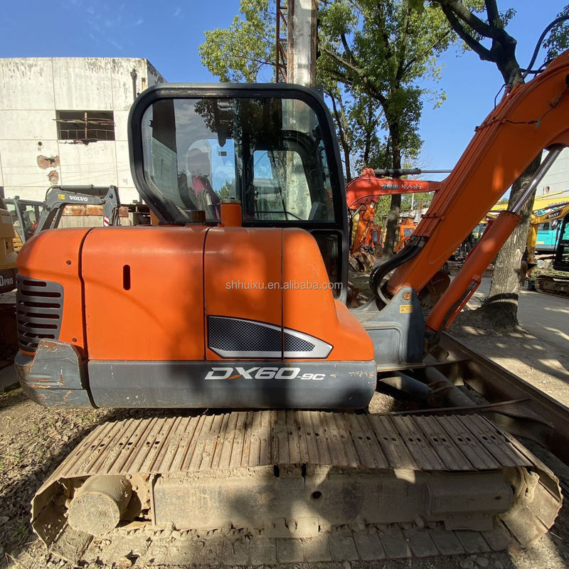 Vente à chaud de Doosan à Shanghai en gros d'excavatrice d'occasion doosan dx60 DX60-5B DX60-9C DX60R/excavatrice dx60-9c utilisée doosan