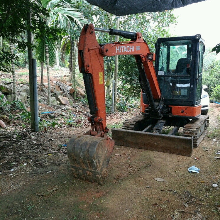 Excavatrice hydraulique utilisée Hitachi ZX35, excavateur à chaîne Hitachi ZX35U-2