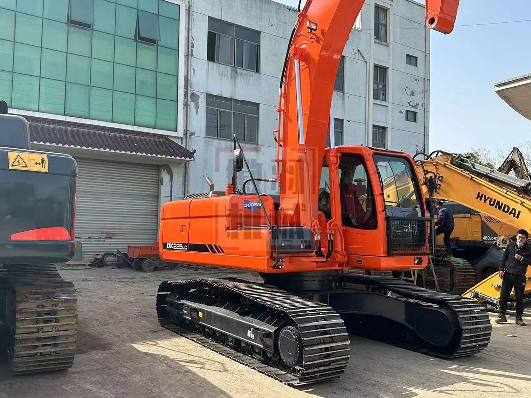 Excavateur d'occasion Doosan Dh60 Dh75 Dh80 Doosan DX500LC DX300 DX220 DX225 utilisé à vendre