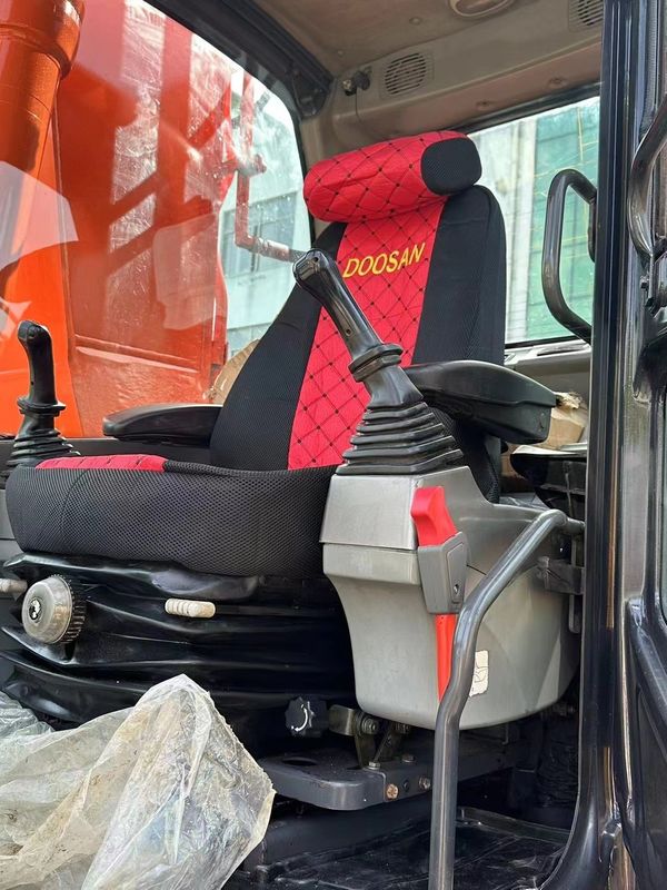 Excavateur d'occasion Doosan DX225LC excavateur d'occasion machines d'occasion 6 tonnes excavateur d'origine d'occasion excavateur d'occasion à vendre