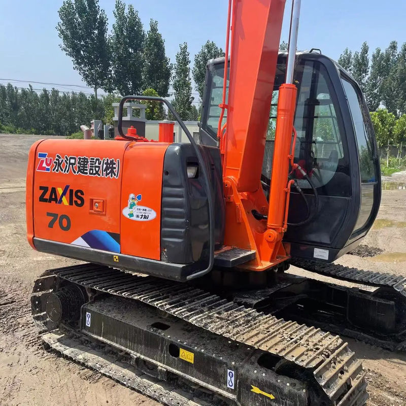 Une mini-excavatrice de 7 tonnes est à vendre.
