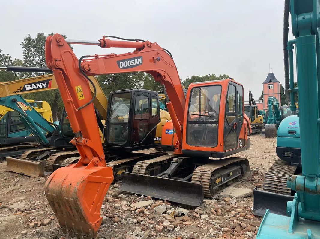 Bonne performance de l'excavateur Doosan DX75 petit creuseur utilisé des machines de 6 tonnes d'excavation vente pour mini le meilleur de l'excavateur