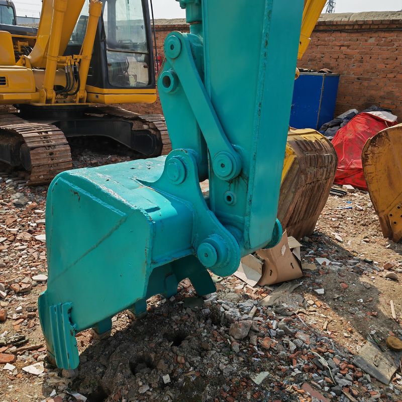 temps de travail réduit excavateur à rampe d'occasion kobelco 135/couleur d'origine kobelco 135 utilisé en vente