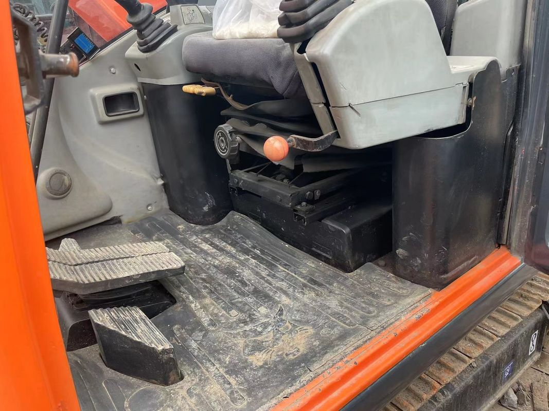 Mini-excavatrice utilisée Doosan DX75 petite pellicule utilisée machines de 6 tonnes pellicule de terre manuelle petite pellicule