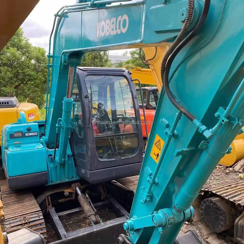 Excavateur de taille moyenne Kobelco 75 Temps de travail réduit