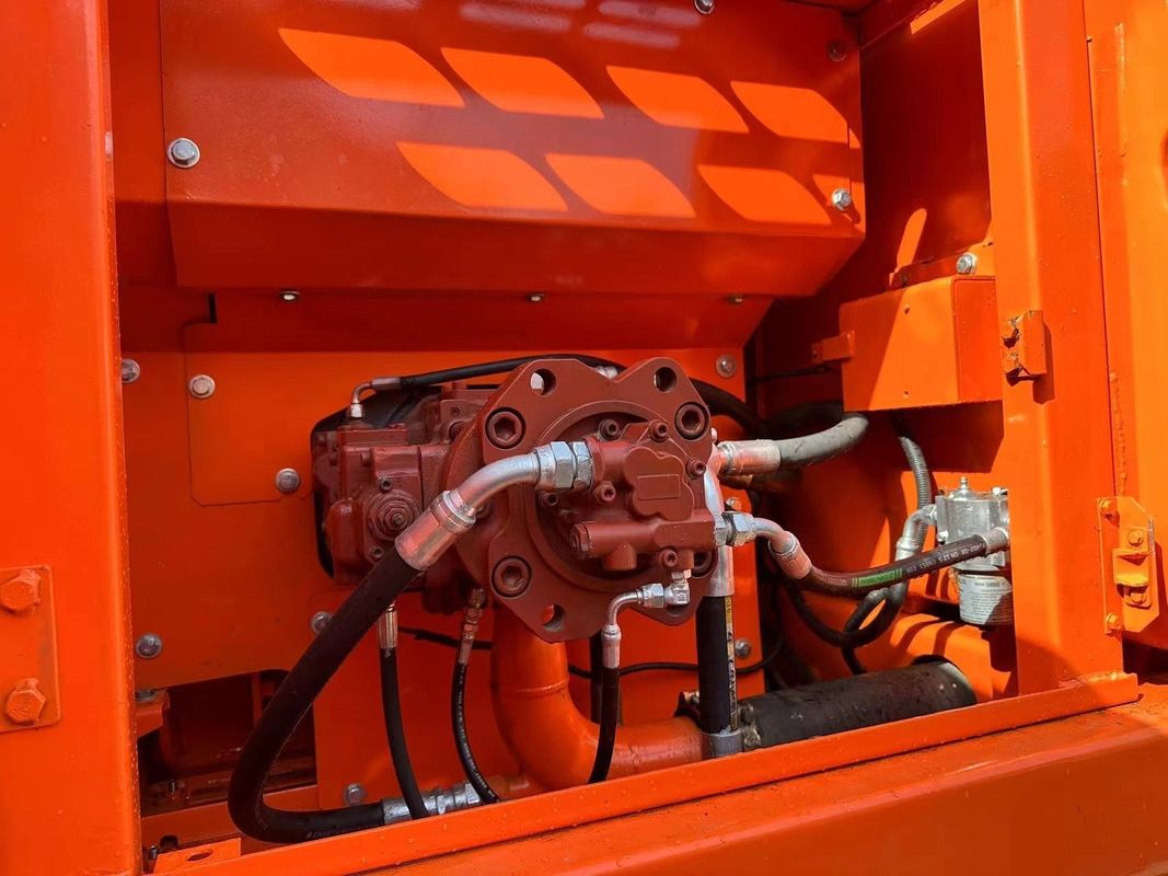 Peinture d'origine et état Les pelles d'occasion Doosan DX225LC À vendre