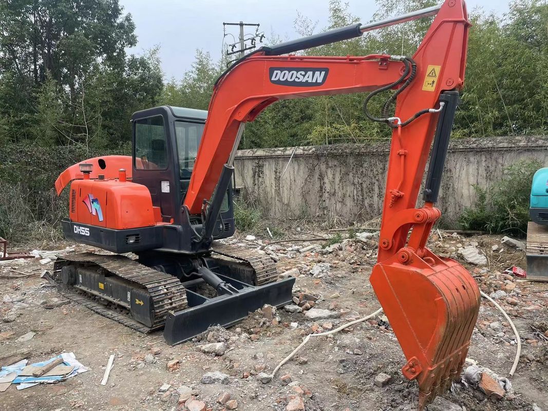 mini machine de creusement à rampe utilisée doosan dx55/seconde excavateur à main de haute qualité doosan dx55