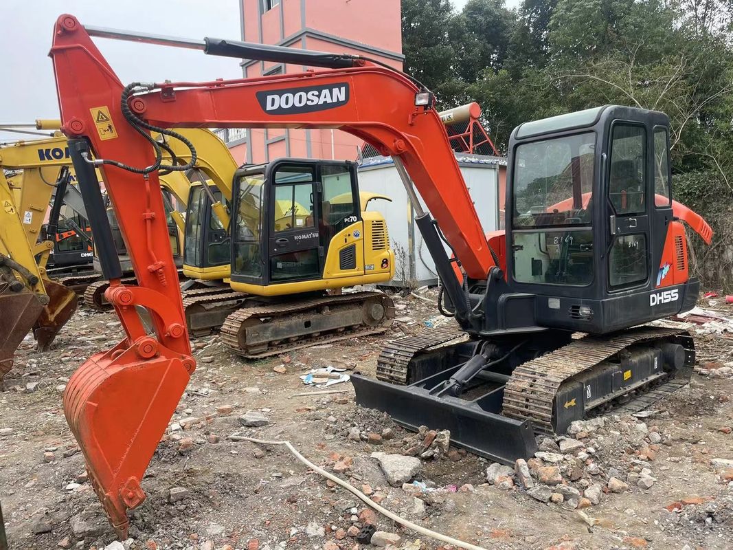 mini machine de creusement à rampe utilisée doosan dx55/seconde excavateur à main de haute qualité doosan dx55