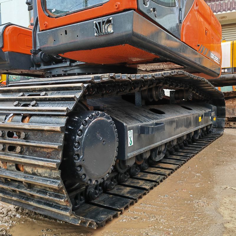 Excavateur d'occasion de 25 tonnes Doosan dx225 à vendre Excavateur d'occasion de 25 tonnes Doosan 225 à vendre