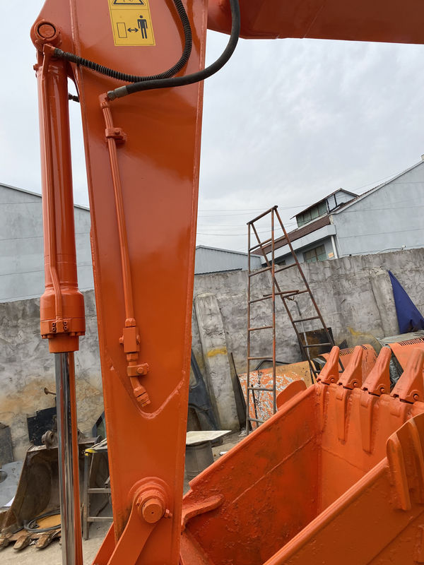Vente à chaud Hitachi Excavateur à rampe Hitachi ZX130 d'occasion Hydraulique En bon état/machine de creusement d'occasion prix pas cher