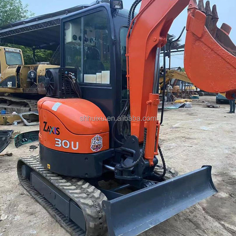 Vente à chaud Hitachi Bonne qualité Hitachi ZX30U excavateur à rampe hydraulique d'occasion / mini-excavateur d'occasion Hitachi ZX30U Prix bon marché