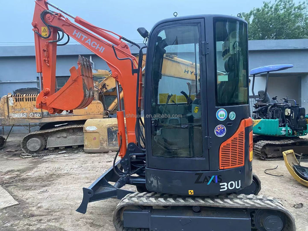 Vente à chaud Hitachi Bonne qualité Hitachi ZX30U excavateur à rampe hydraulique d'occasion / mini-excavateur d'occasion Hitachi ZX30U Prix bon marché