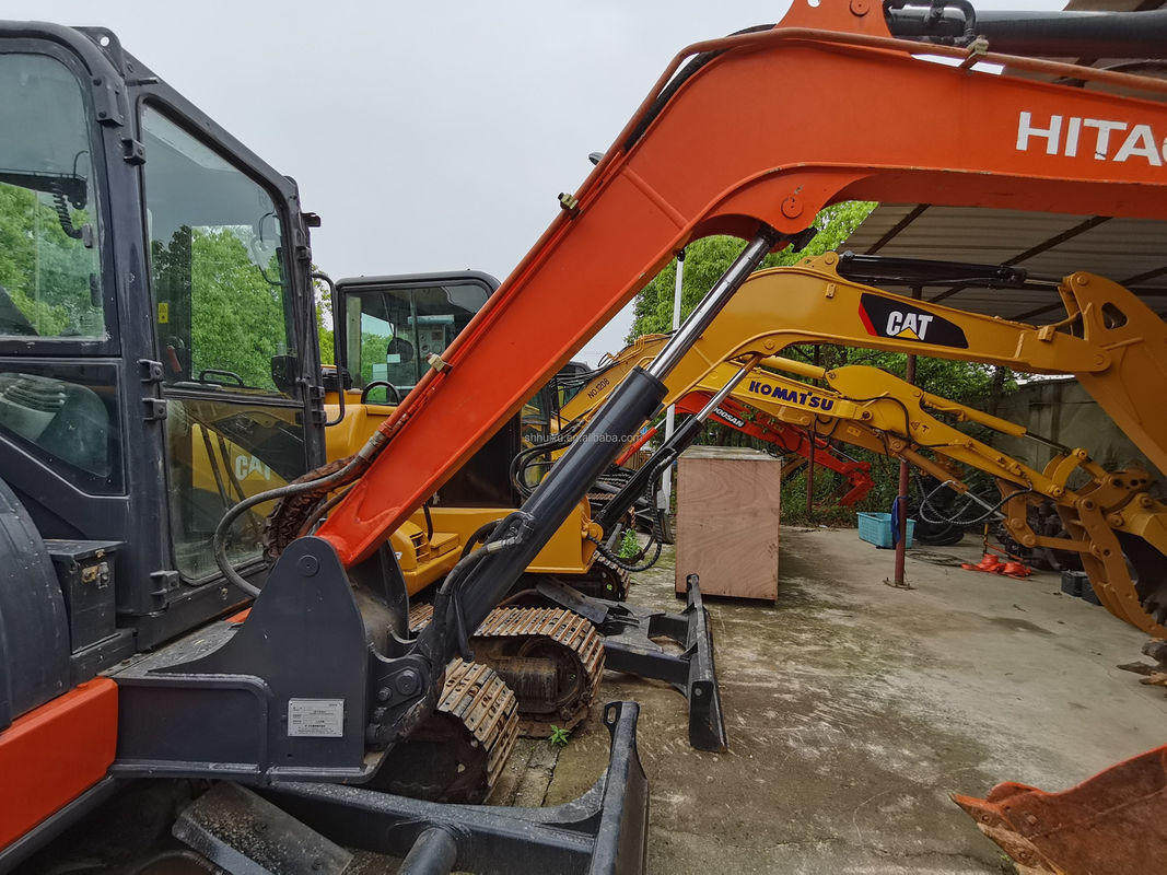 Hitachi en stock Excellente qualité Hitachi ZX55U Excavatrice hydraulique à rampe d'occasion/mini-pelée d'occasion Hitachi ZX55U Prix bon marché
