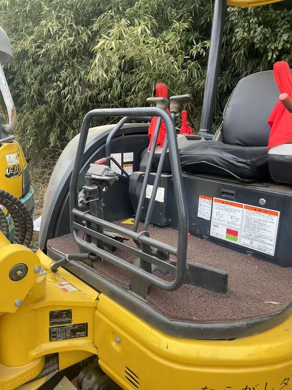 En excellent état, le PC35 est en stock. Excavateur utilisé, PC35, PC55.